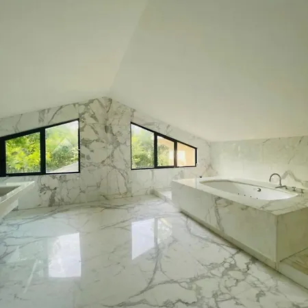 Family Perfectly Located *